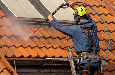 Démoussage et hydrofuge de toiture à Incheville